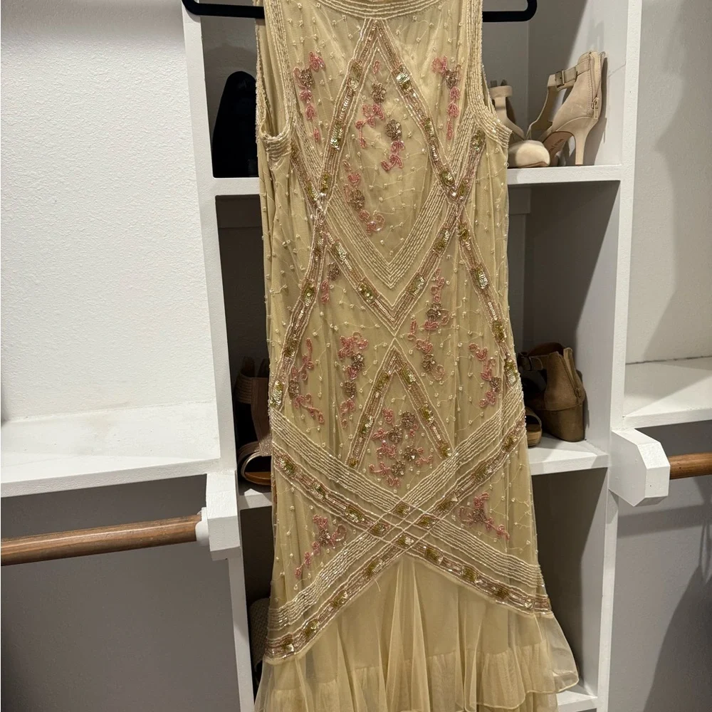 Elegant Beige Beaded Dress - Picture 4 of 5